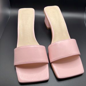 COPY - NWOT Svegan Squared Heel Slide